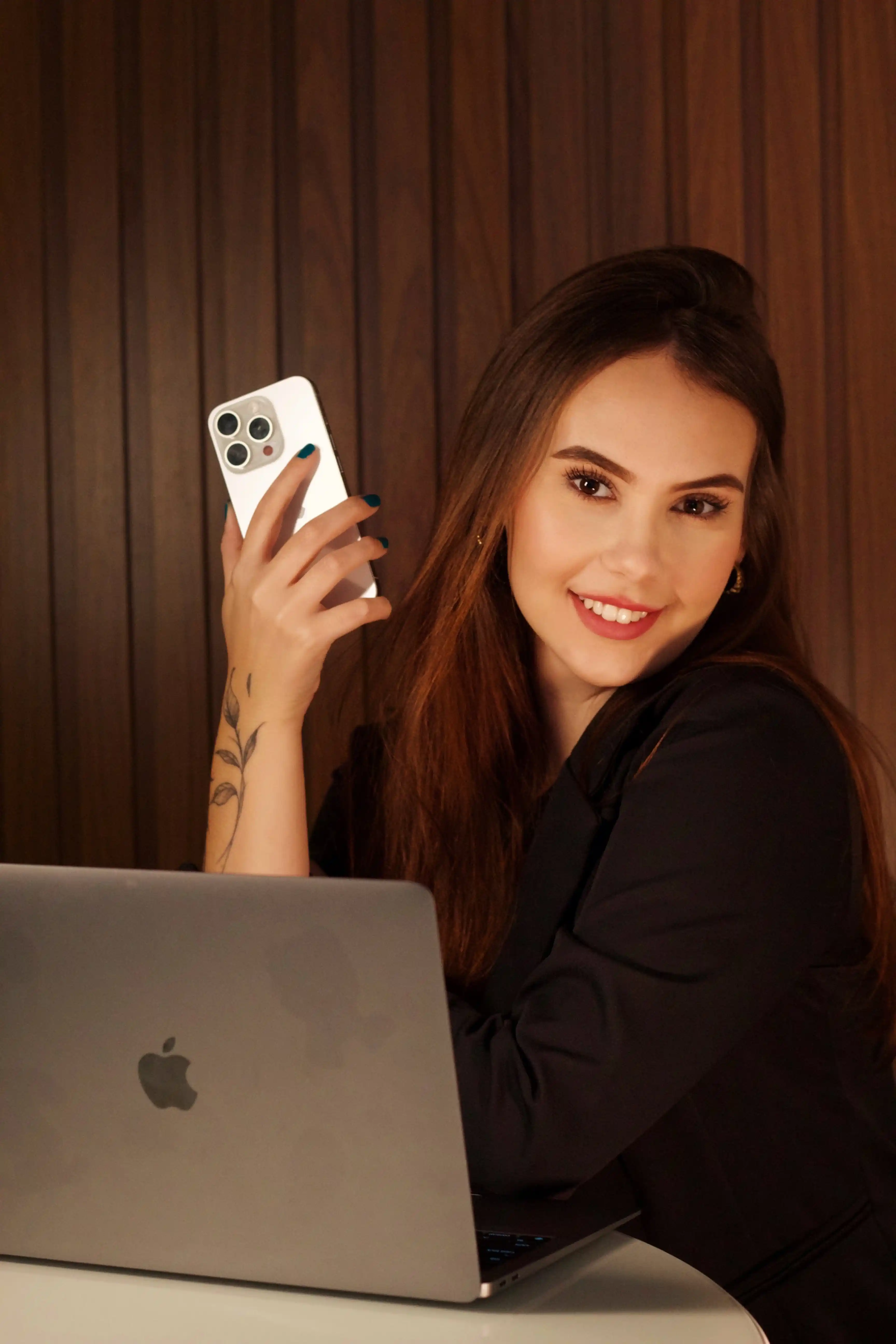 Mirella Modina - Social Media Professional
